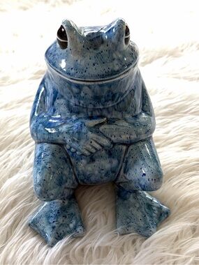 Vintage-Style "spongeware" Blue Speckled Ceramic Frog Figurine Decorative 8”
